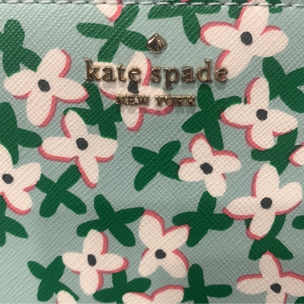 Kate Spade Laurel Way Floral Pop Print Aphrodite Zip Around Wallet. NWT - Picture 3 of 7